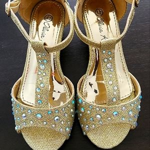 Olivia girls size 12 dress shoes gold